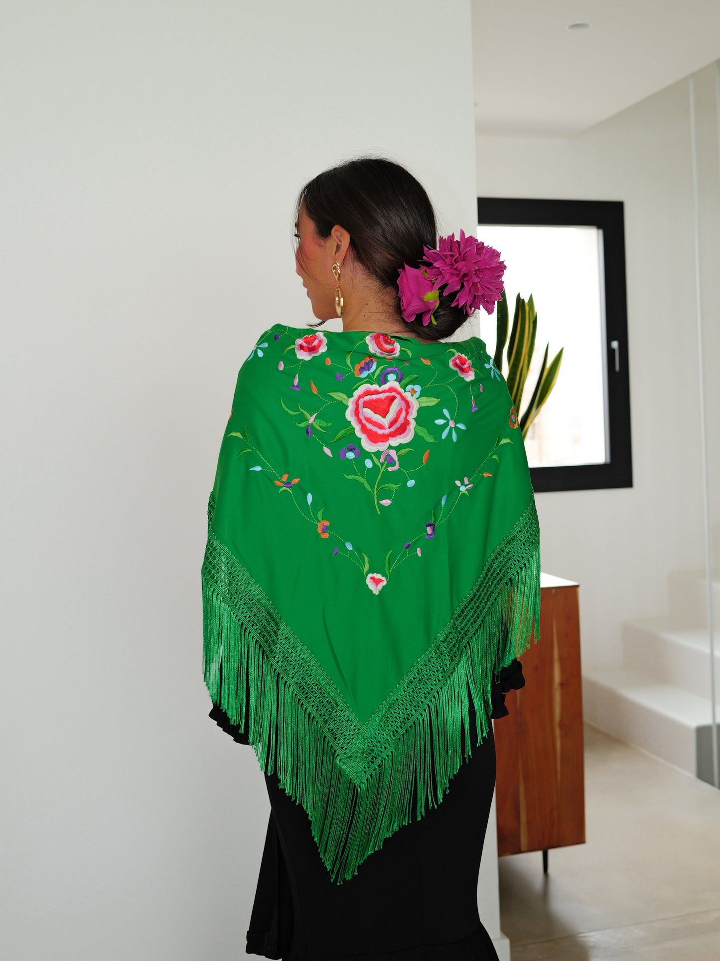Mantón flamenca bordado flores verde