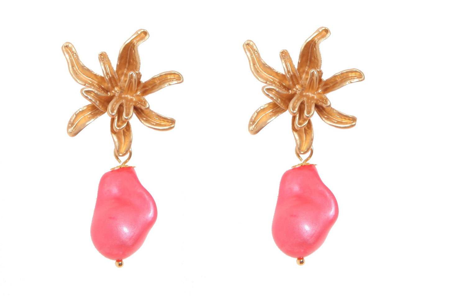 Pendiente de piedras nácar coralina con cabezal flor