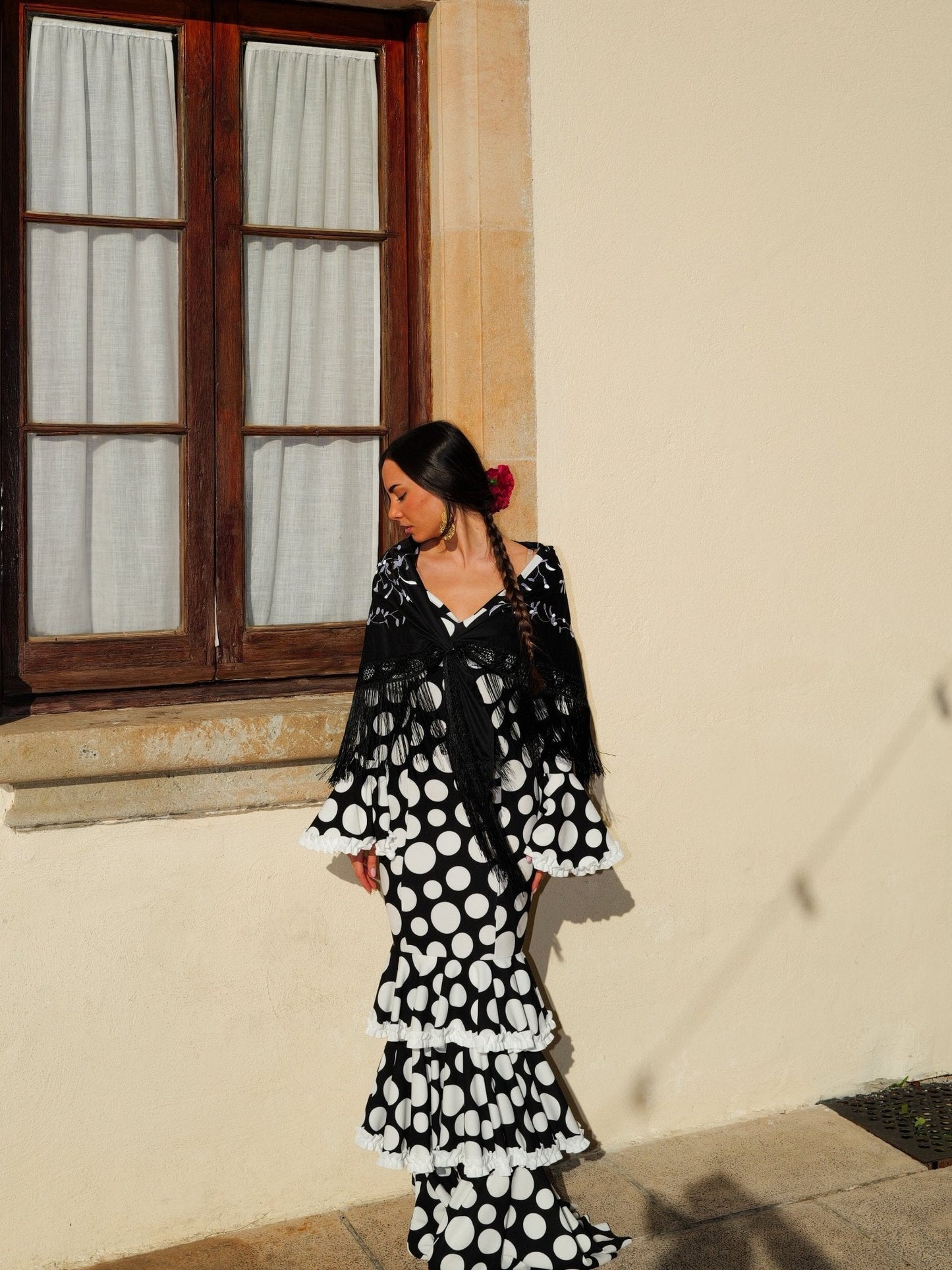 Traje flamenca lunares blanco y negro