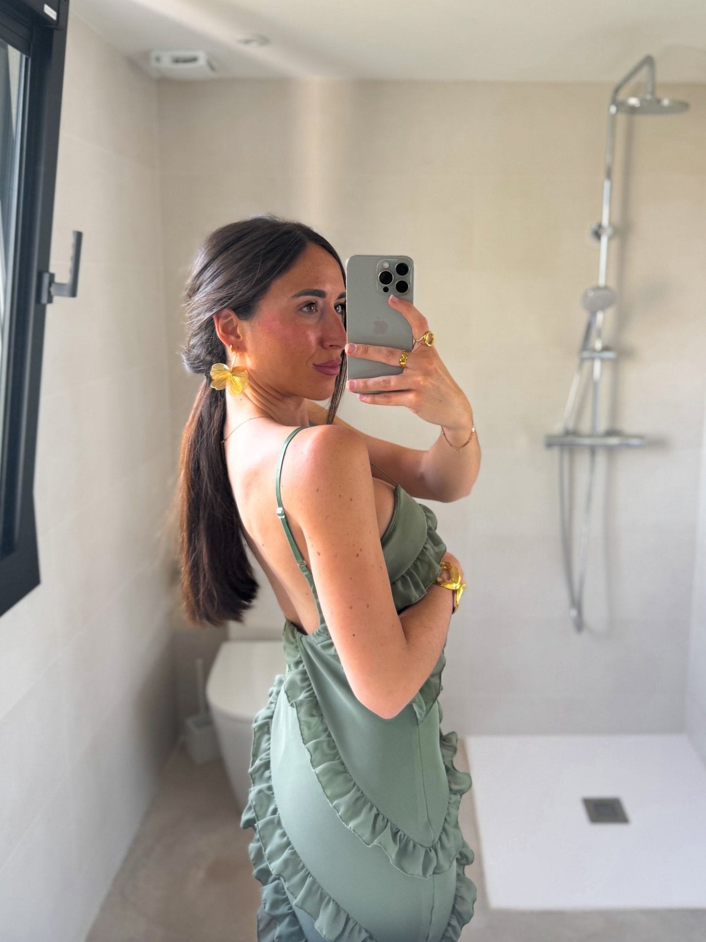 Vestido volantes crepe chocolate