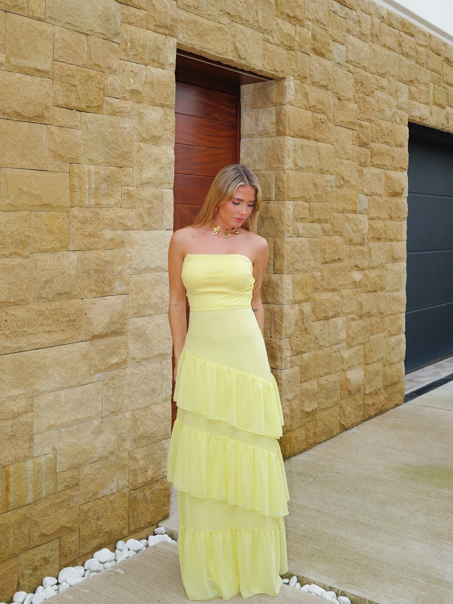 Vestido palabra volantes amarillo