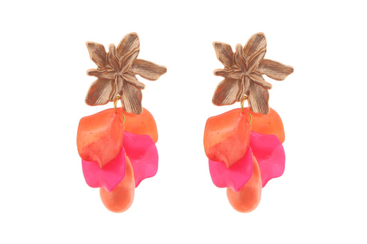 Pendientes de pétalos y piedras nácar en rosa y naranja con cabezal de flor