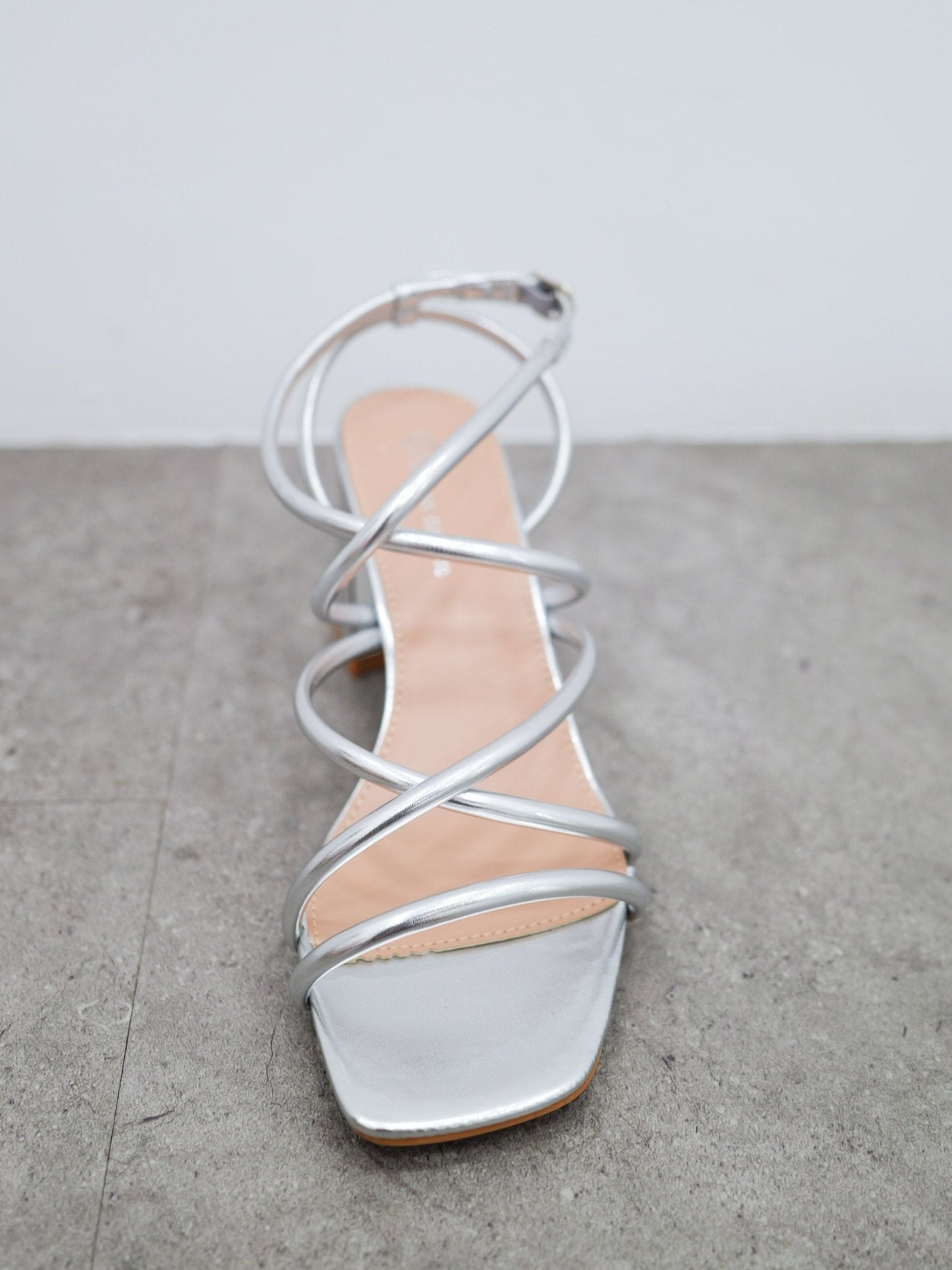 Sandalia baja entrelazado plata