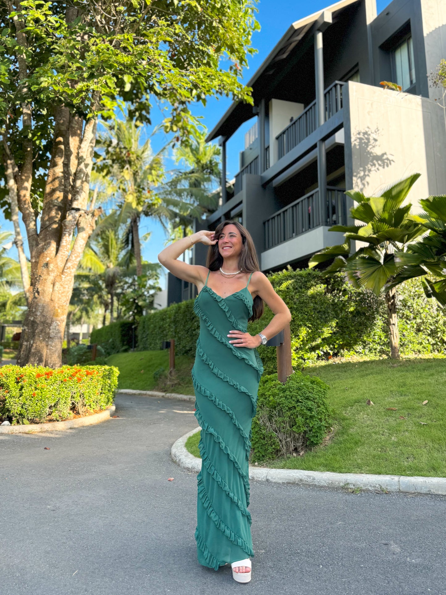 Vestido volantes crepe chocolate