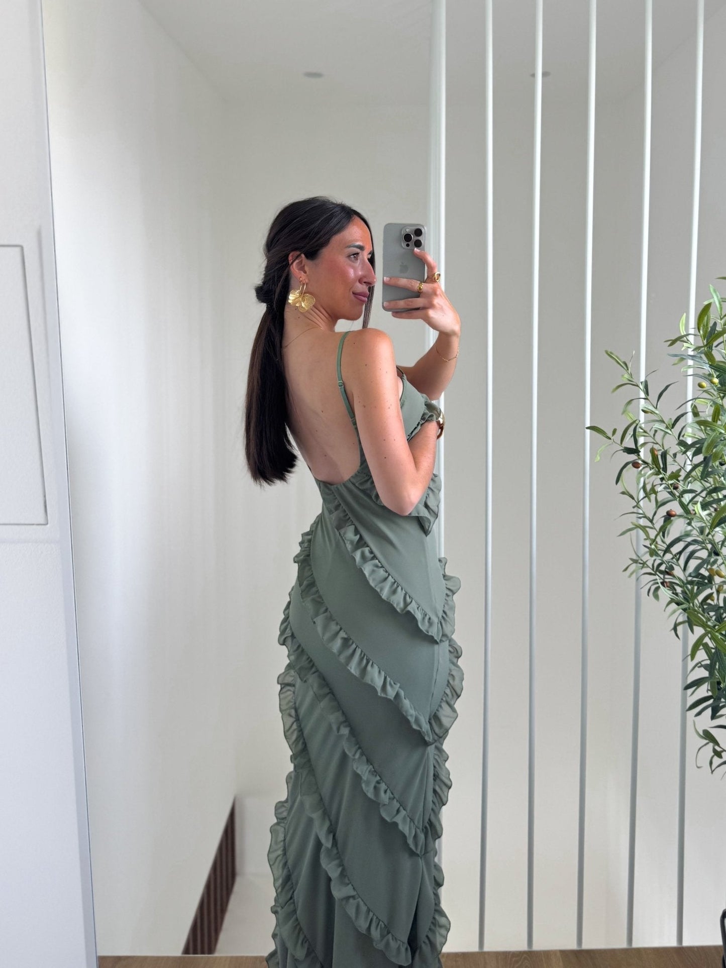 Vestido volantes crepe chocolate