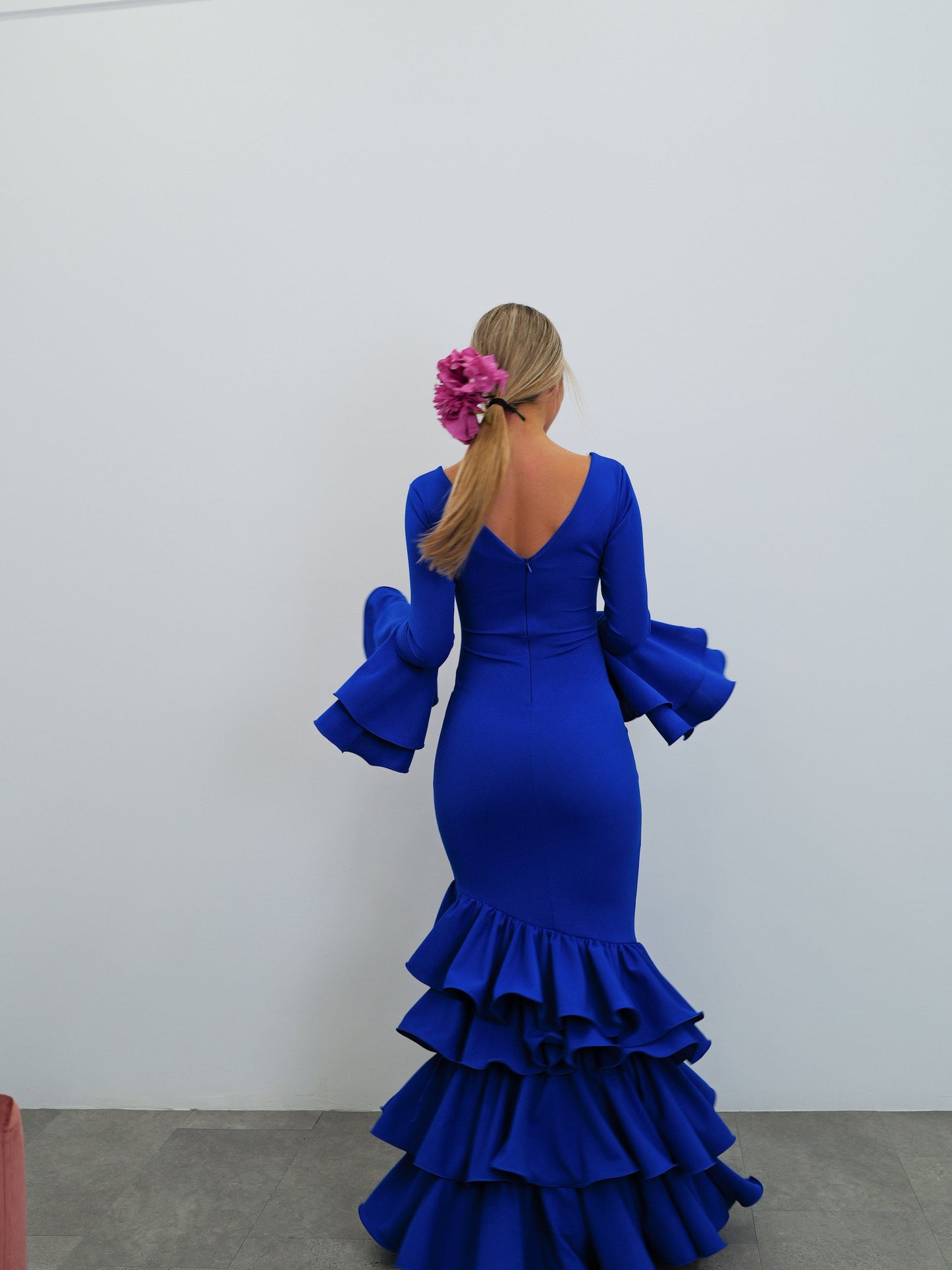 Traje flamenca asimetrico volantes klein