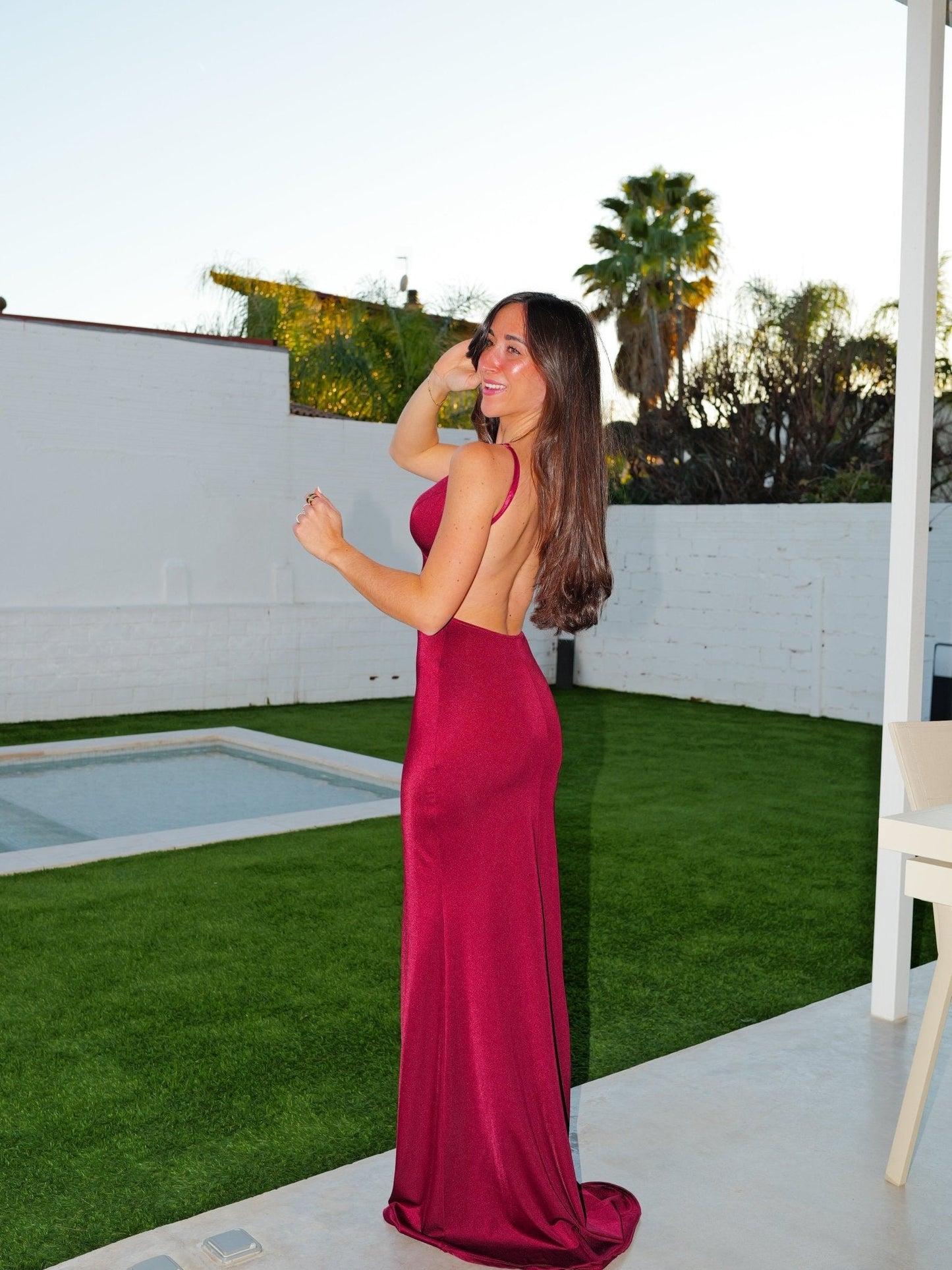 Vestido espalda abierta burdeos