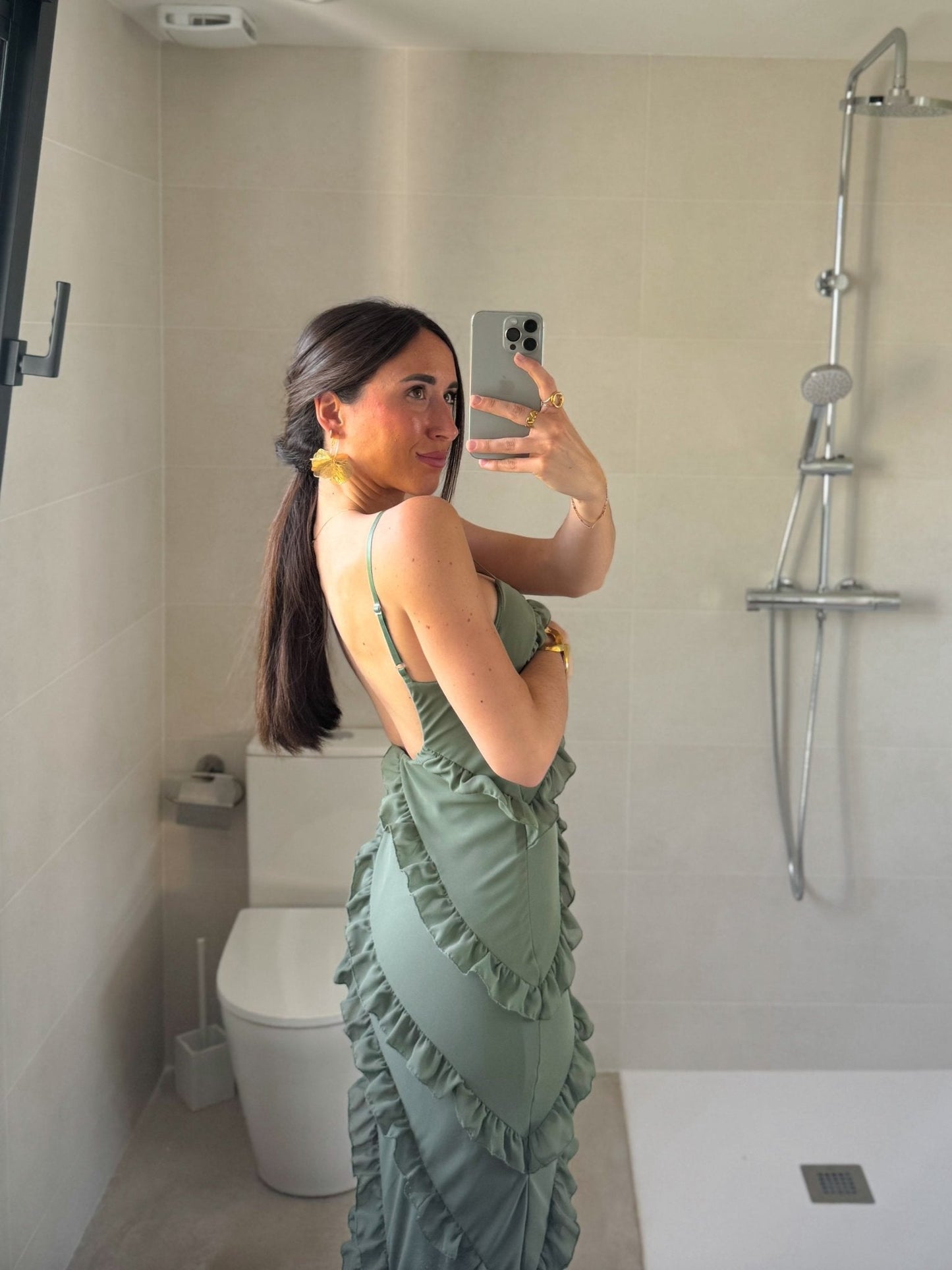 Vestido volantes crepe chocolate