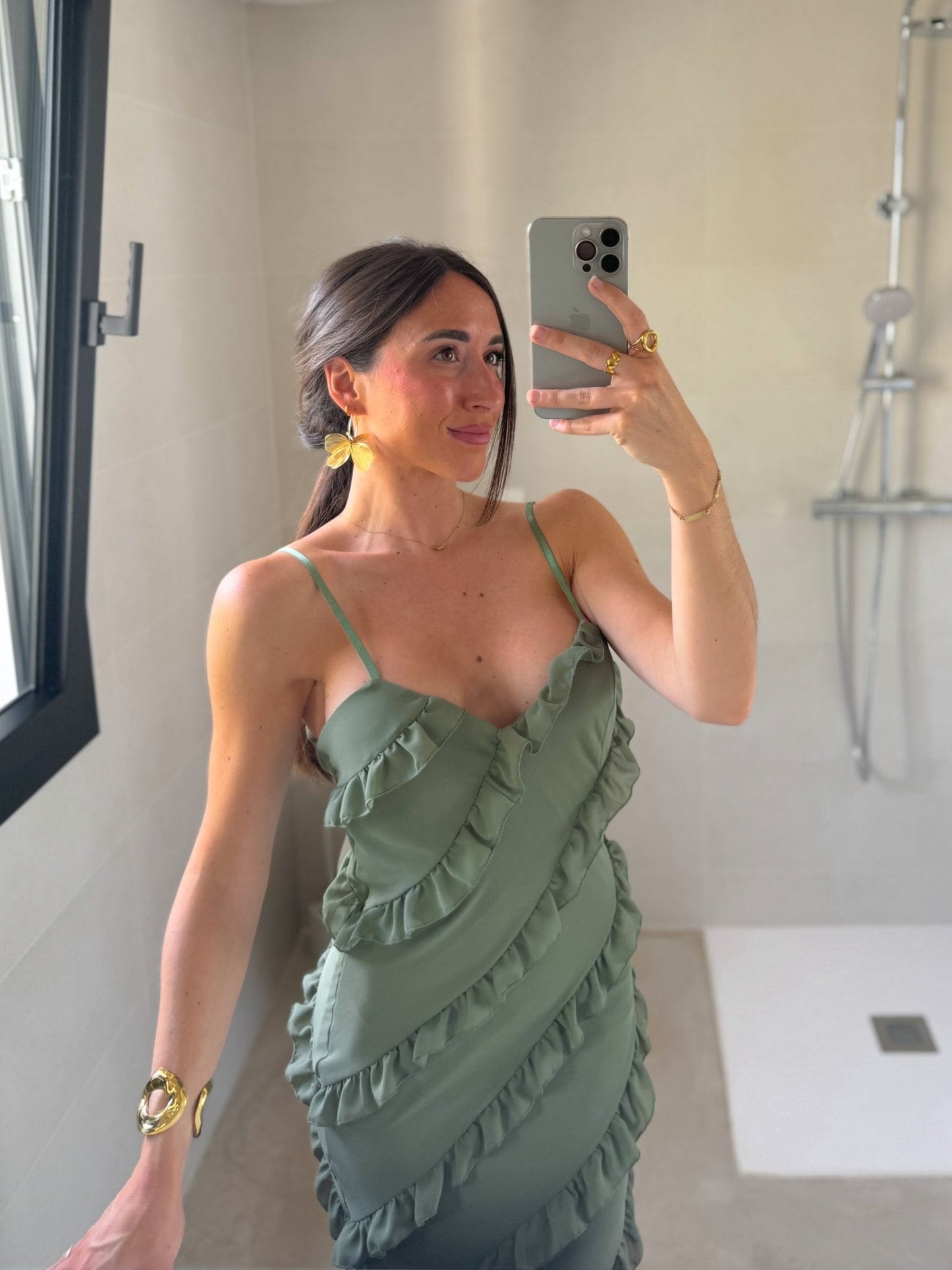 Vestido volantes crepe chocolate