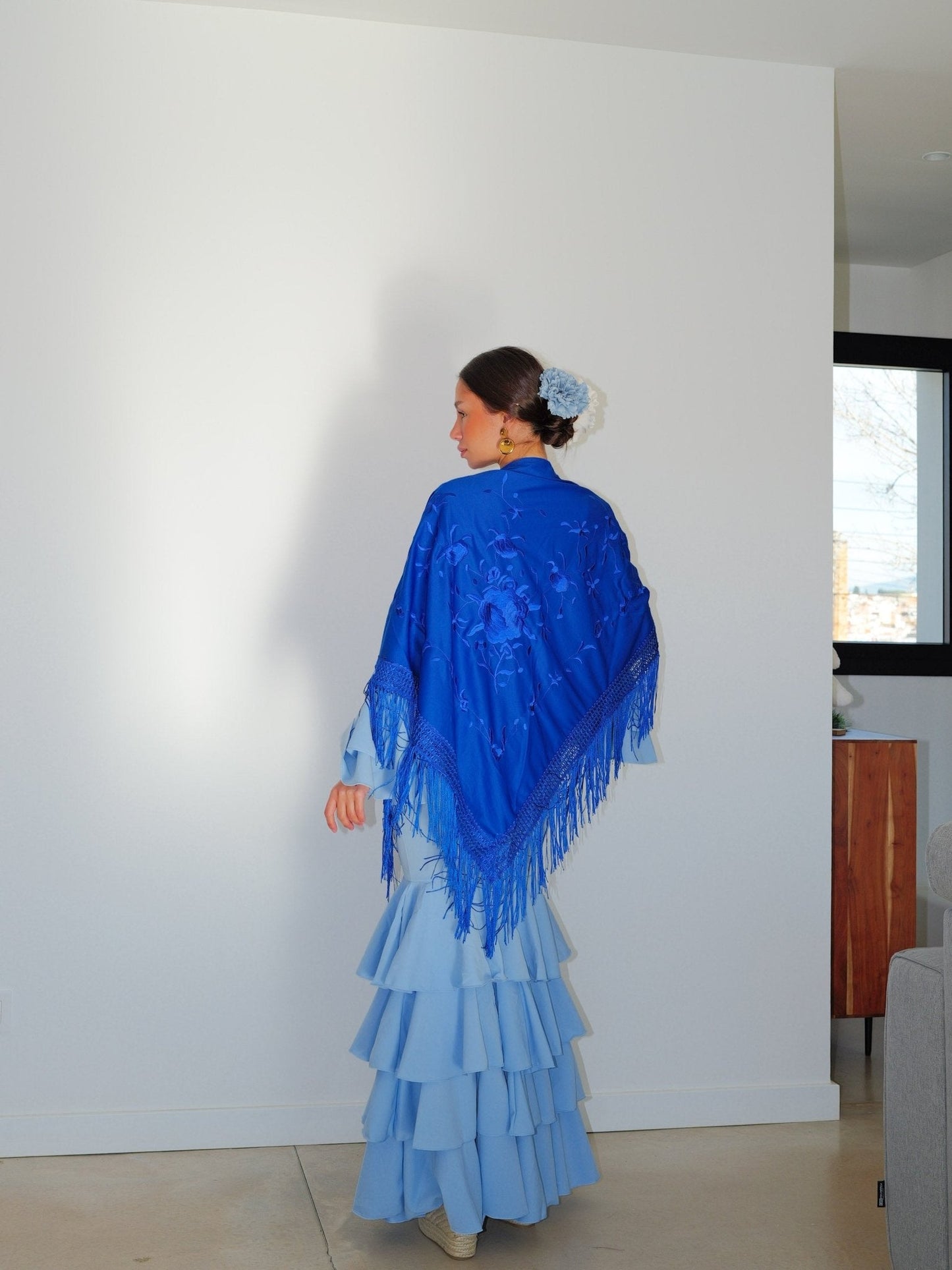 Mantón flamenca bordado flores klein