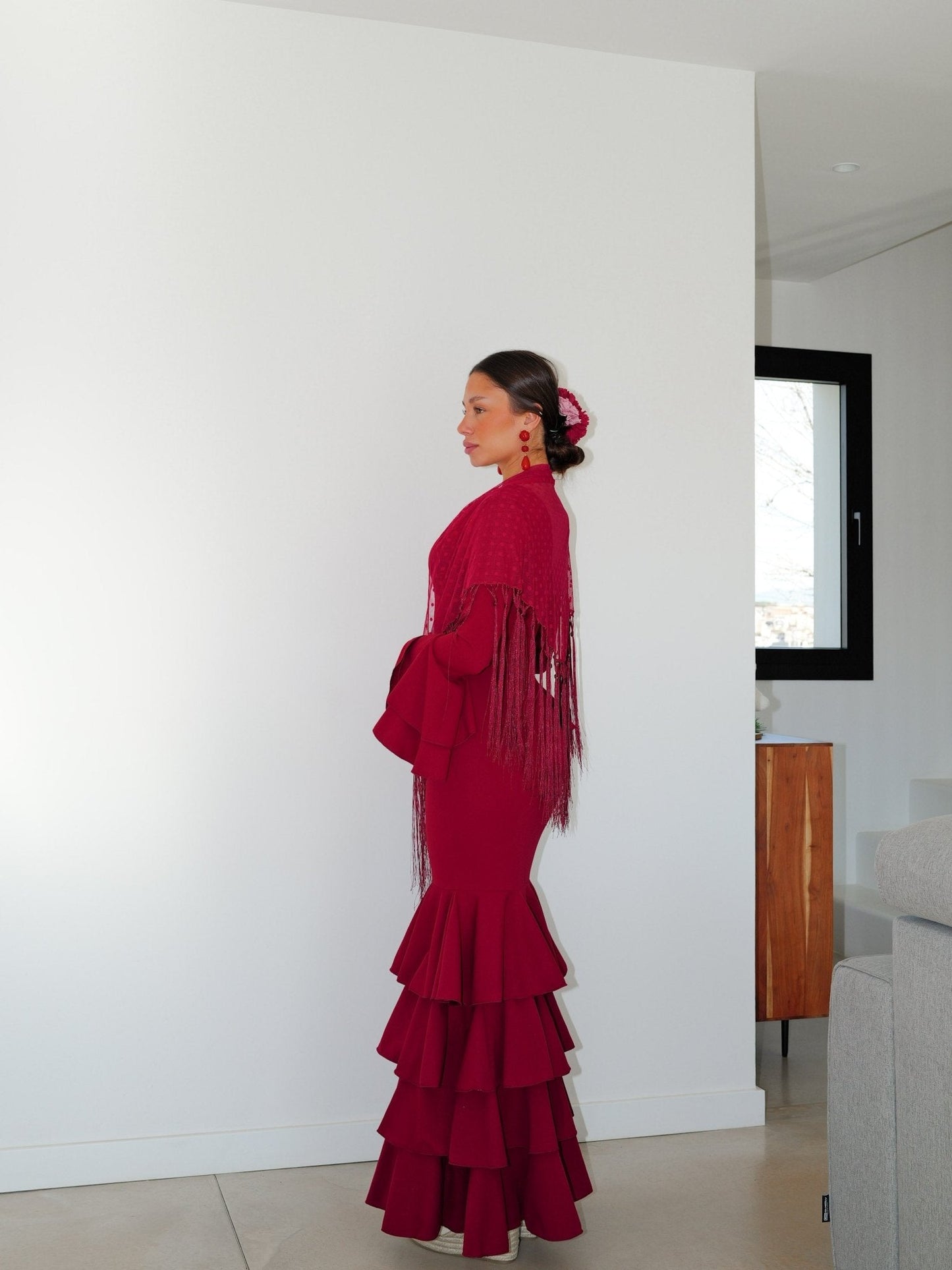 Mantón flamenca topos burdeos