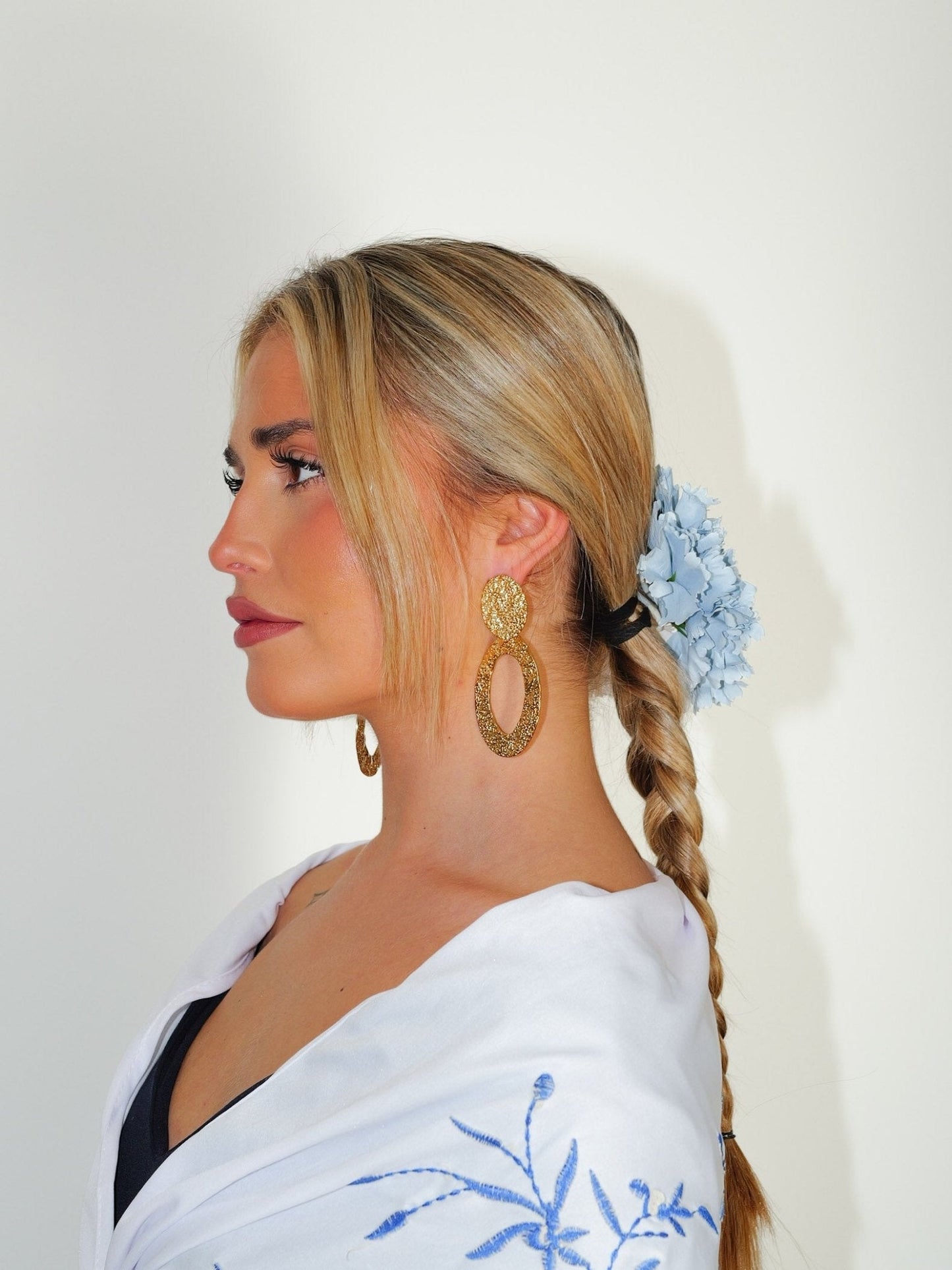 Pendientes óvalos picados dorados