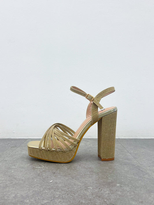 Sandalia entrelazado brillos dorado