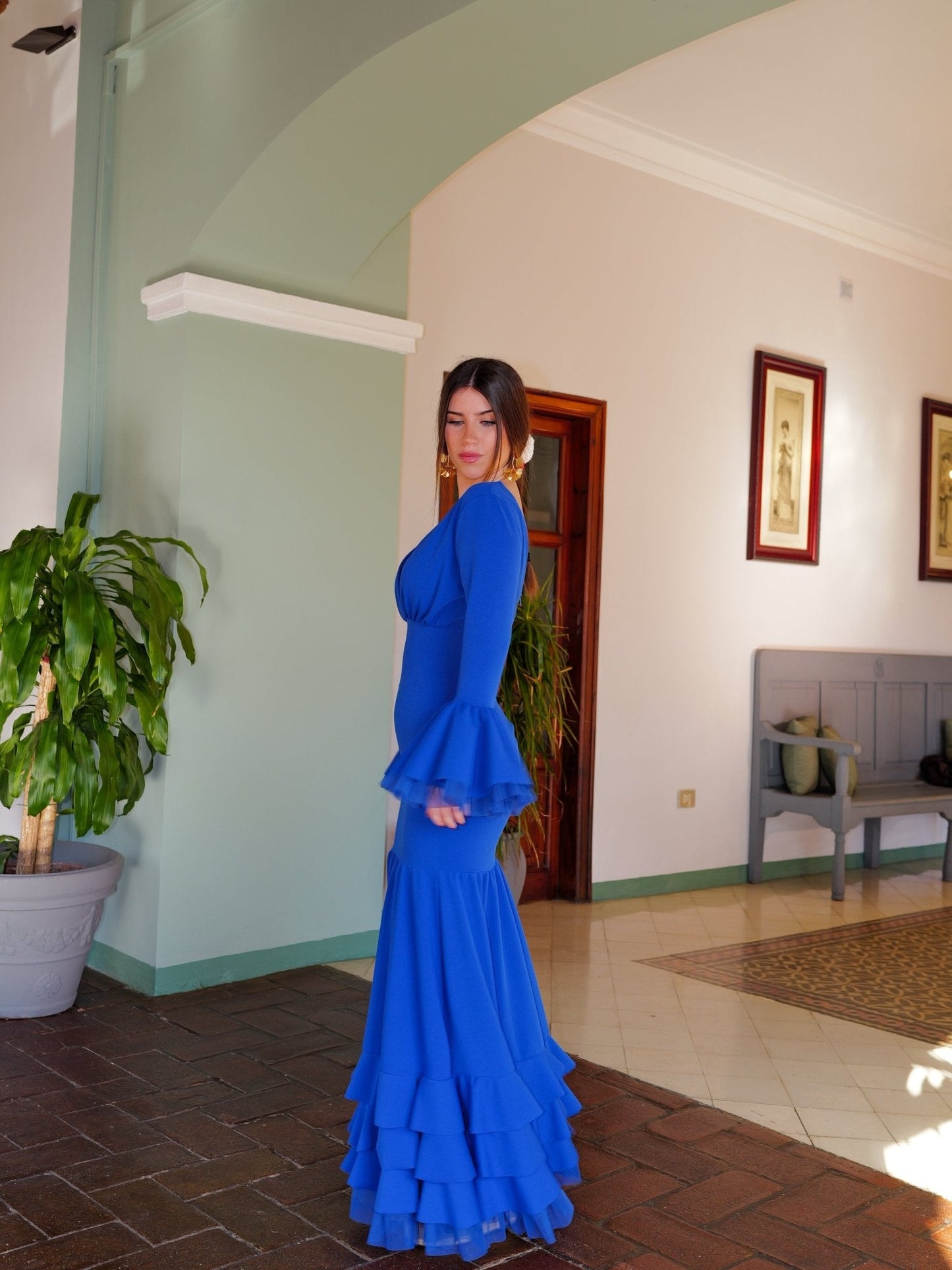 Traje flamenca escote pico azul