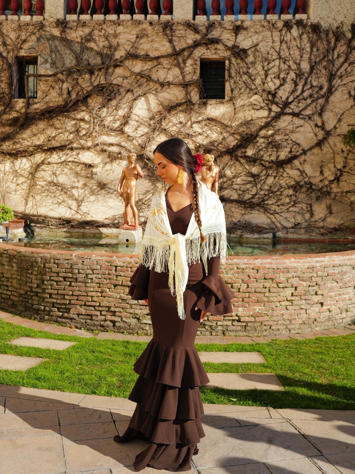 Traje flamenca volantes marrón